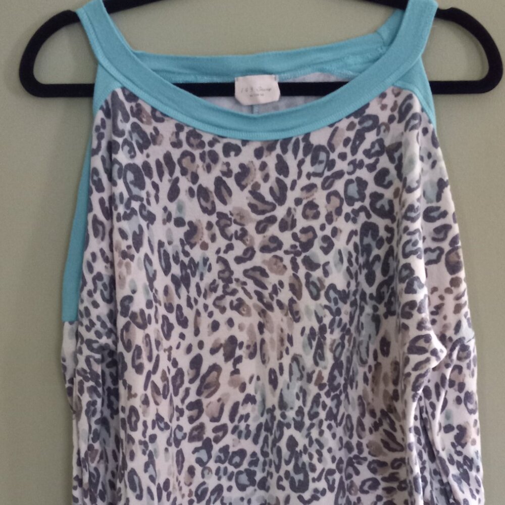 Leopard print and turquoise cold shoulder top light weight material